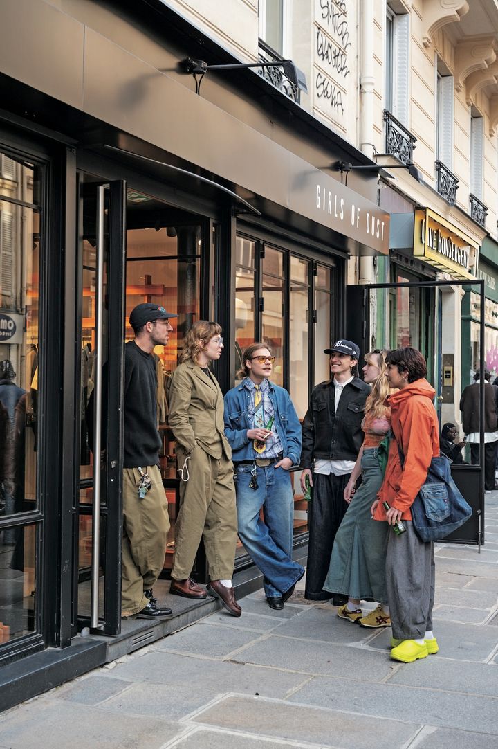 さすがです！超参考になるパリの人気ショップスタッフたちのスタイルング