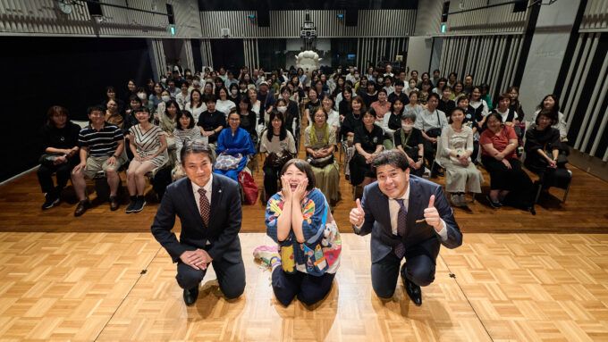 黒沢かずこ（森三中）、山本政春 （クラシエ薬品株式会社）、垣花正