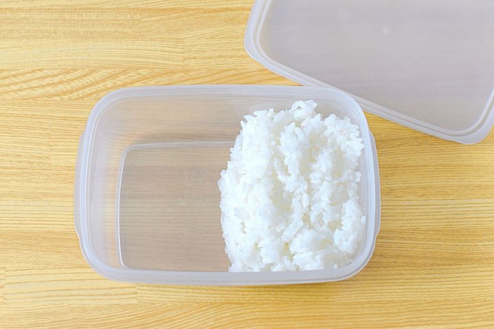 映えないのに…SNSで「#タッパー弁当」が今アツいワケ