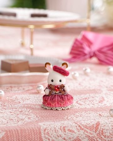 シルバニアファミリーとDelReYが初コラボ。限定のダイヤモンドショコラBOXを発売