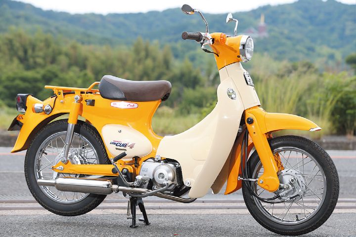 キャブとFIの新旧リトルカブを乗り比べ！