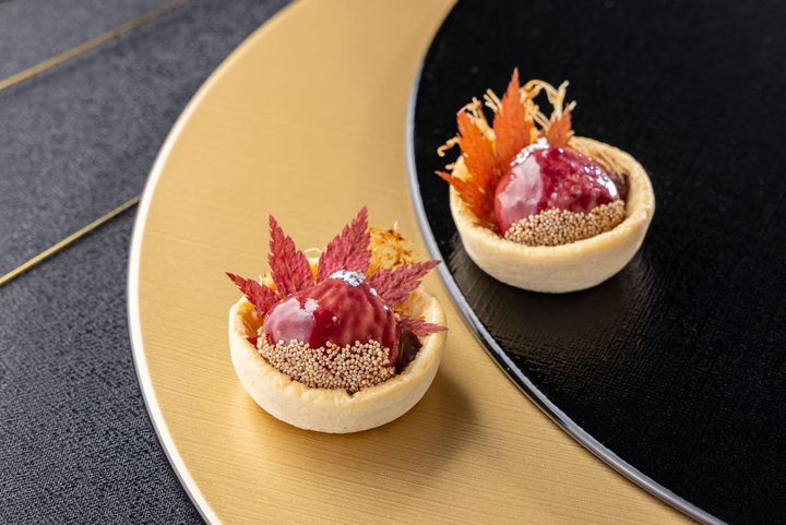 フォアグラフォンダンとメープルリーフ モレソース