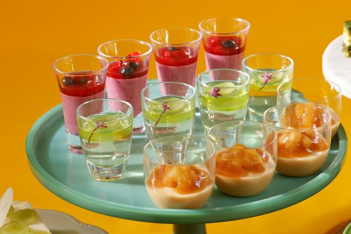 ・マスカットのジュレ ・キャラメルポムのパンナコッタ ・ぶどうとカシスのムース