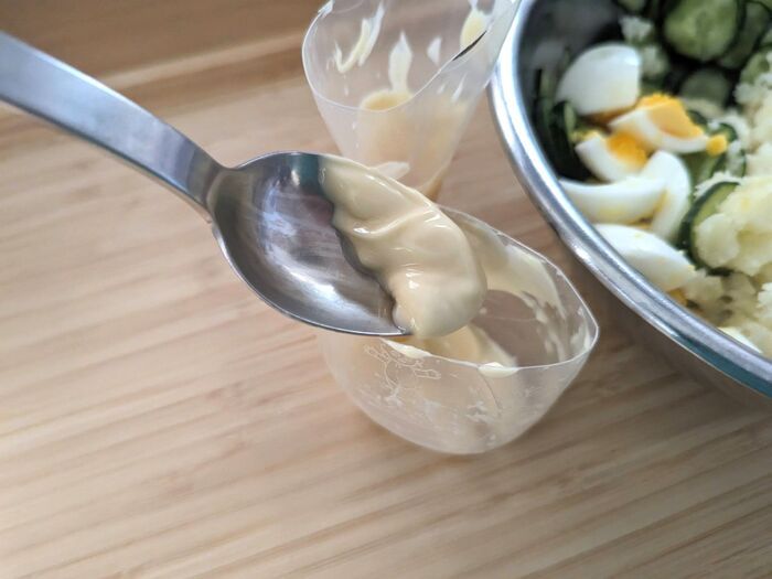 残りわずかな「マヨネーズ」を最後の一滴まで使い切る裏ワザ。こりゃ完璧だ♡