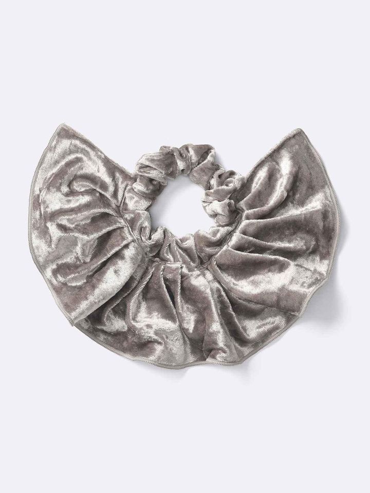 画像2: 出典：GU