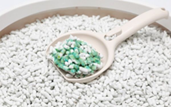 廃棄物を有効活用するペット用品ブランド「Kocho’s Happy Cycle Action」誕生！第1弾製品は「茶殻」を使用した猫砂