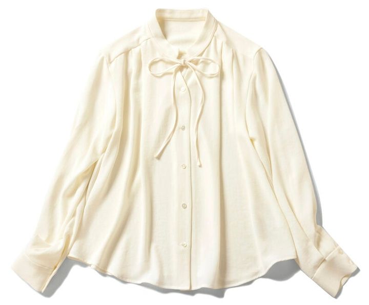 ブラウス1万4300円（ソージュ／ソージュ オンラインストア）