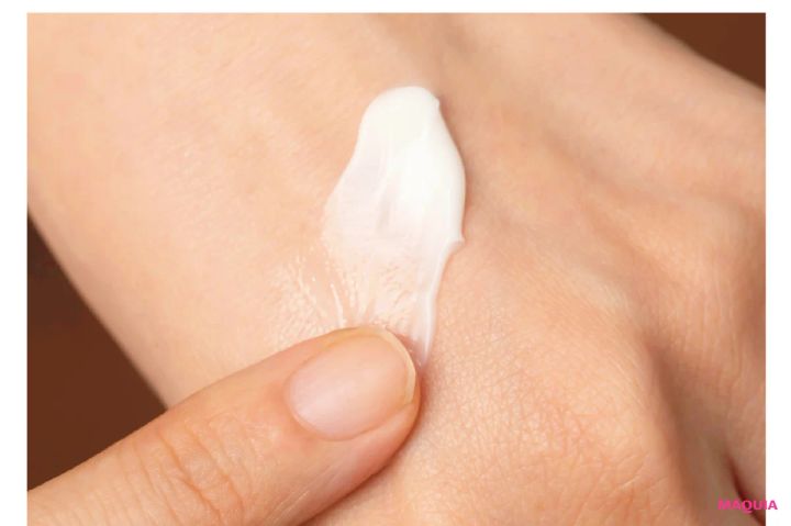 ロート製薬 オバジX バイタライズ リフトクリーム 最新美容の裏側 テクスチャー