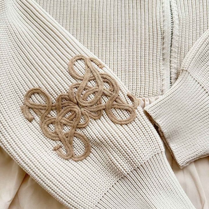 画像: 立体コード刺繍がアクセント