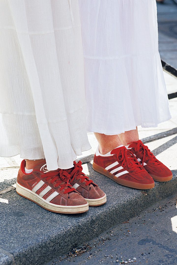 何足あっても足りない！おしゃれなカラフルスニーカー10選