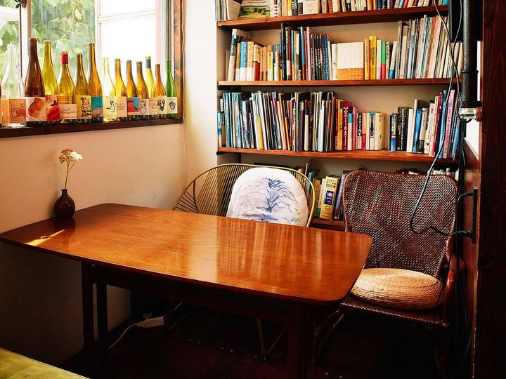 高田馬場『酒ト肴 オンザコーナー』の内観