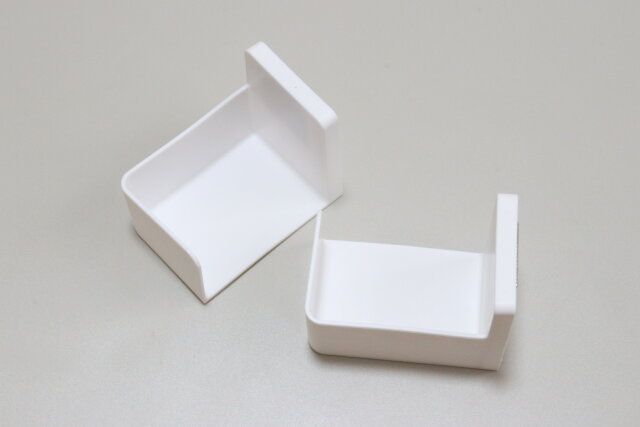 ダイソーのラップ＆ティッシュホルダー（マグネット）のビジュアル