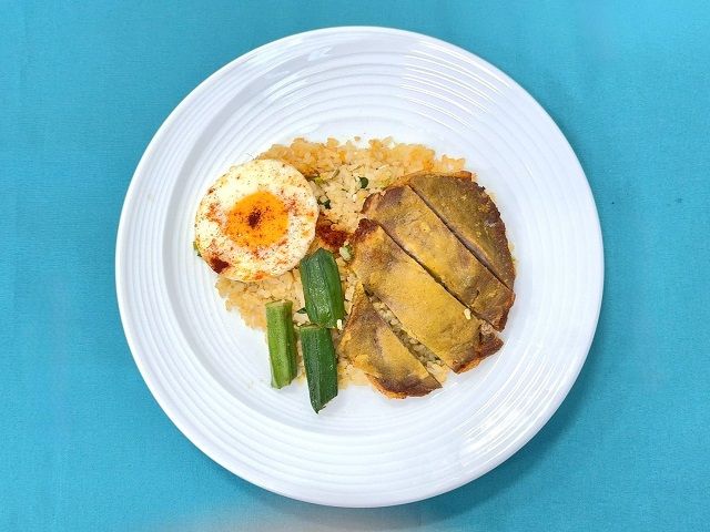 成城石井自家製 台湾風排骨（パイコー）レタス炒飯