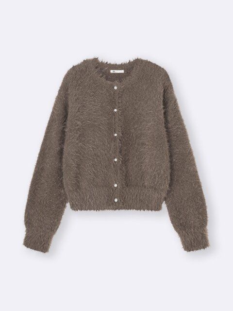 GUのシャイニークルーネックカーディガン