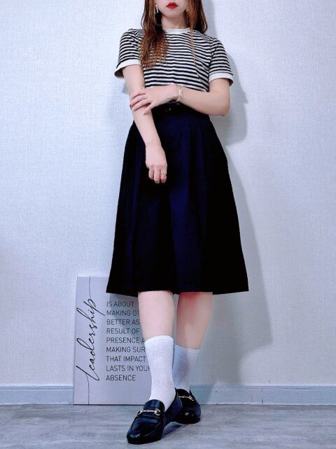 白靴下やハイカットのシューズを合わせる