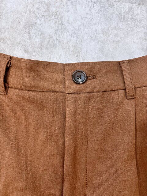 程よい厚みがあり、シワになりにくい