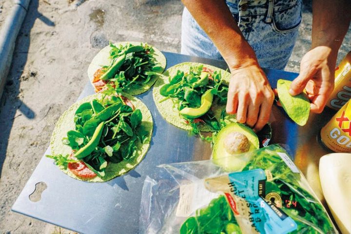 【Day 01】好きな食材を挟むだけ! 手軽なラップサンド