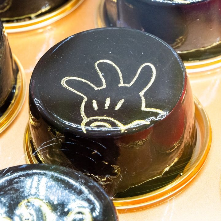 『ミッキーマウス』 Mon Aventure（モン・アヴァンチュール） グラサージュ・ショコラ