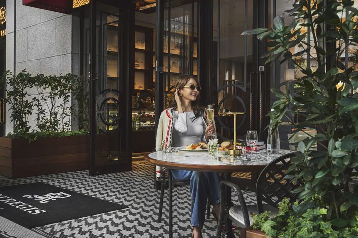 開放的なテラス