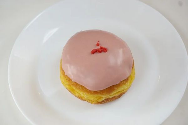 【東京都世田谷区】「POTERI BAKERY -TOKYO-」から、新作の生ドーナツ「チョコミント」「ストロベリー」「ホワイトチョコ」が登場！