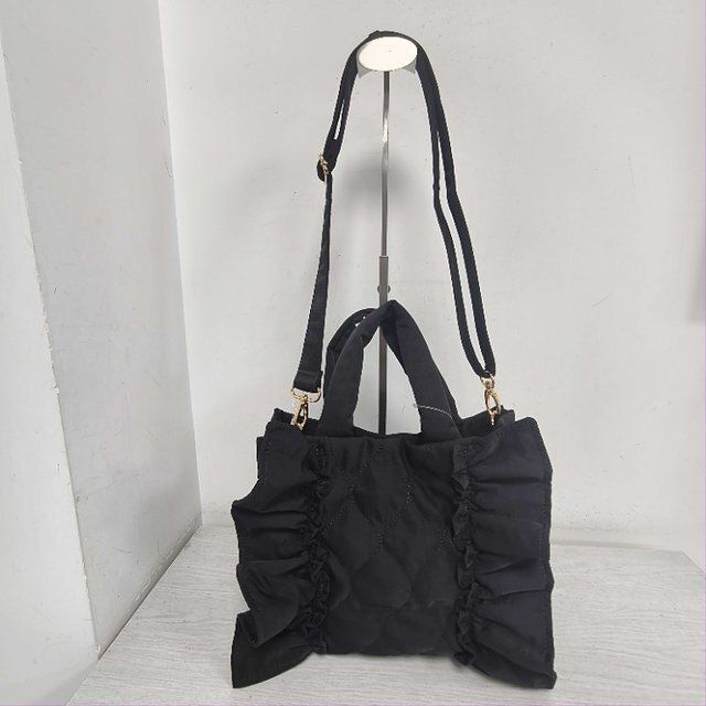 しまむらのフリル2WAYバッグHina