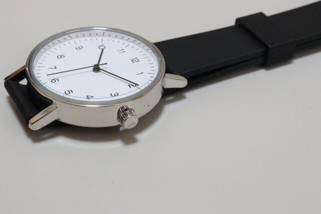 シンプルデザインウォッチ 日常生活防水