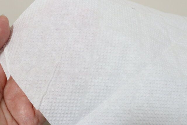 水に流せるペーパータオル 質感