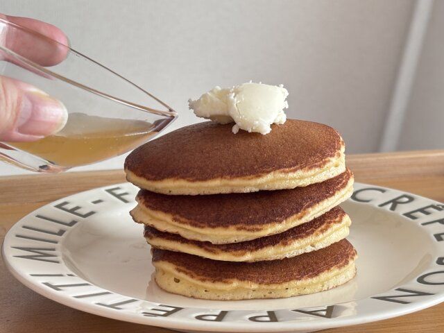 セリアのシズクボウルは注ぎ口付きでソースをかけやすい