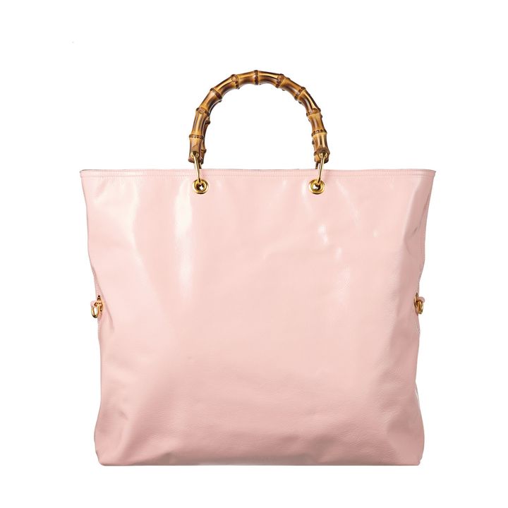 バッグ 本体 H38cm ￥495,000／GUCCI（グッチ クライアントサービス）