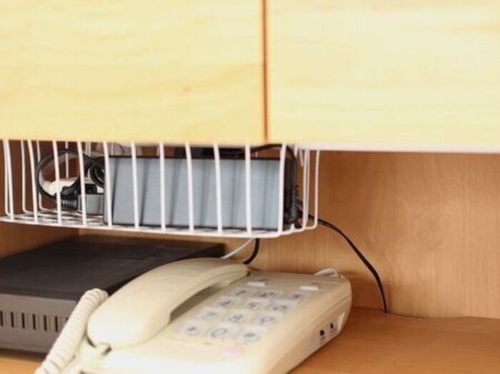 【100均】突っ張り棒とワイヤーラックで超簡単！ごちゃつきスペースが驚くほどスッキリ♪