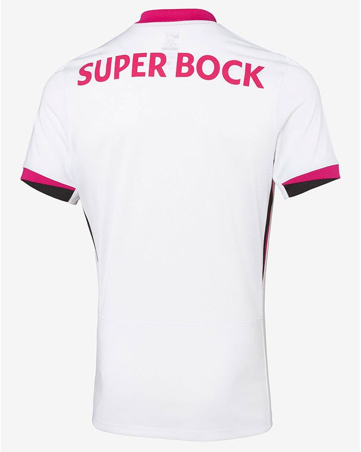 日本代表所属のポルトガル名門、ピンクリボン月間で「ピンクの特別ユニフォーム」を着用