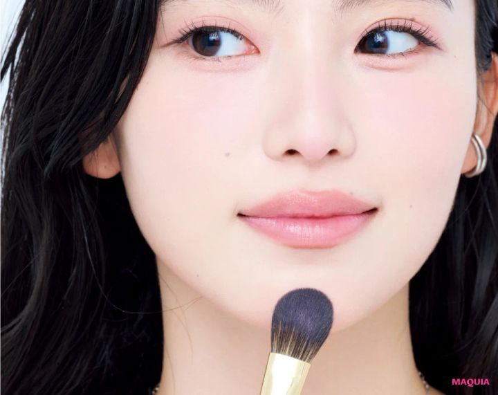 多幸感メイク いむたん チークメイク ディオールスキン ルージュ ブラッシュ 212 額・鼻・あご先にもチークをのせて