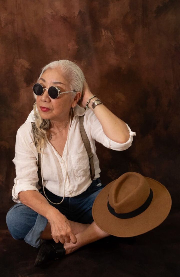 島崎真代さんのサスペンダーを活用したファッション