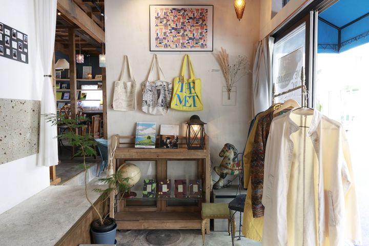 TOE LIBRARY PARC内観