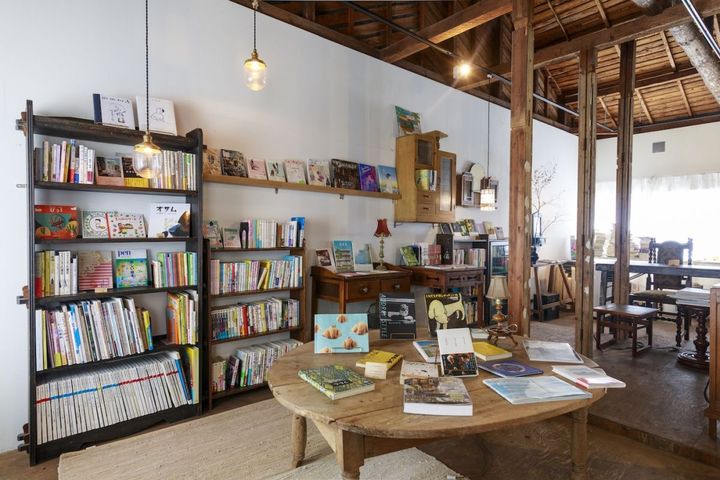 TOE LIBRARY PARC PARC LOUNGE