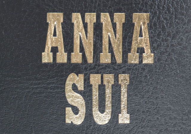 宝島社雑誌付録sweet11月号のANNA SUIななめファスナーがポイント！ 整頓上手な大容量バニティポーチ3