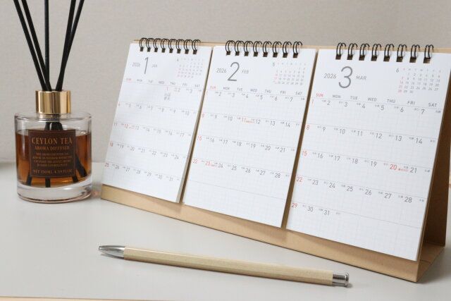 2026年卓上カレンダー（3カ月、シンプル） 使用例