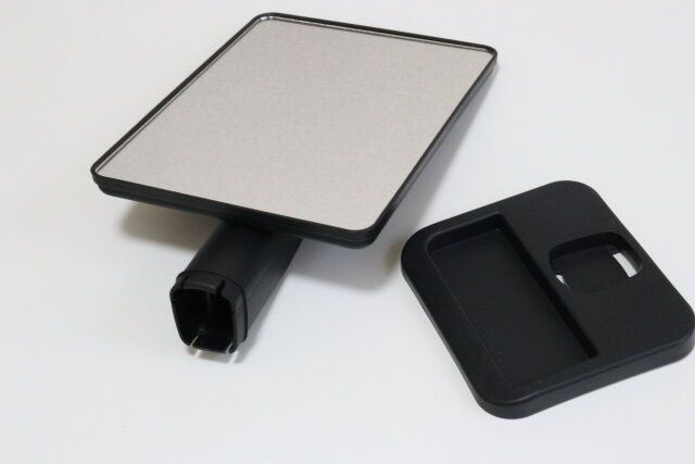 ダイソーの組み立て式収納トレー付回転ミラー