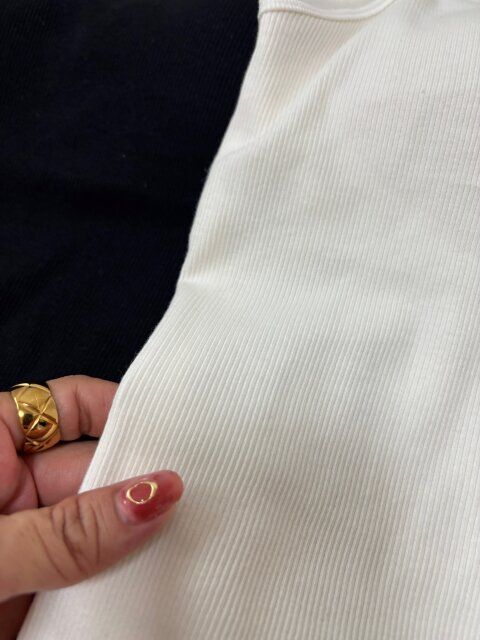 柔らかく伸縮性のあるコットンリブ素材