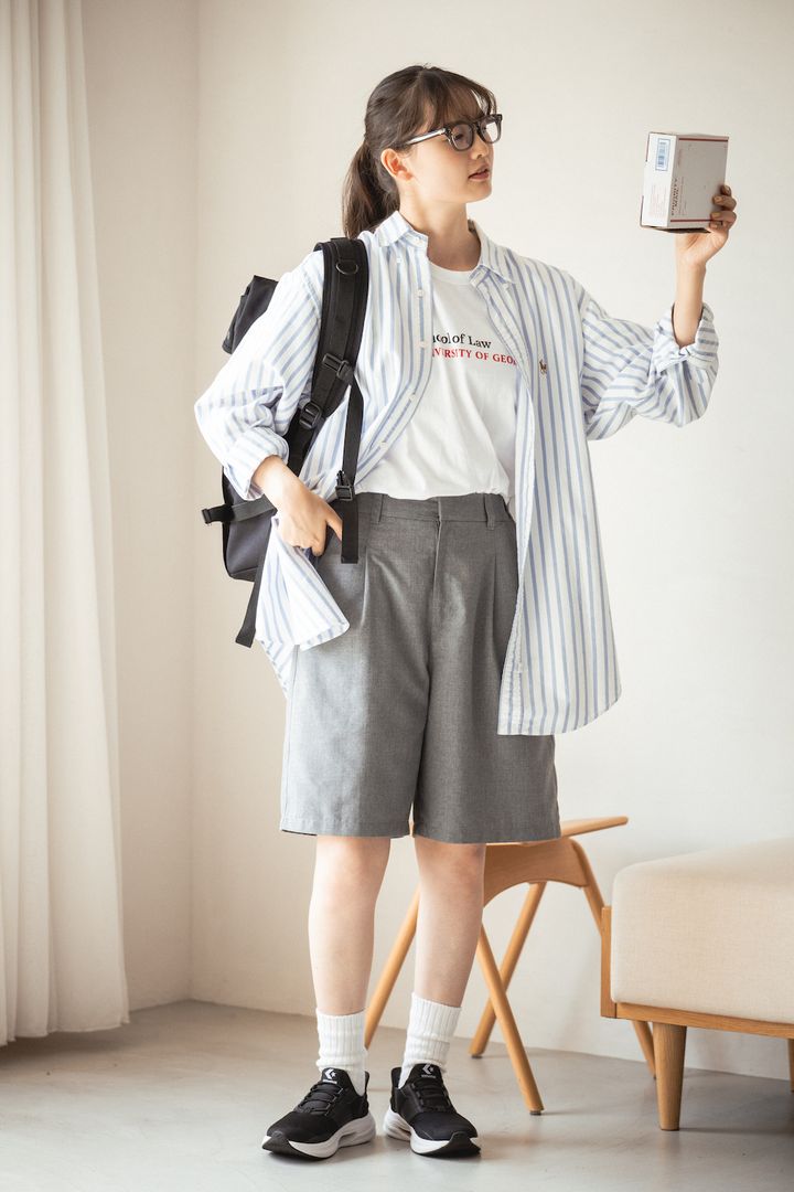 秋晴れの日に活躍させたい「薄手のはおり」を使ったコーデ2選。軽やかに、それでいてきりっと着るのがカギ【FUDGE FRIEND おしゃれさんの毎日コーディネート｜うさみ】