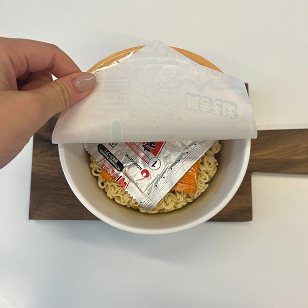 辛ラーメンから登場『トゥーンバ』開封時の画像