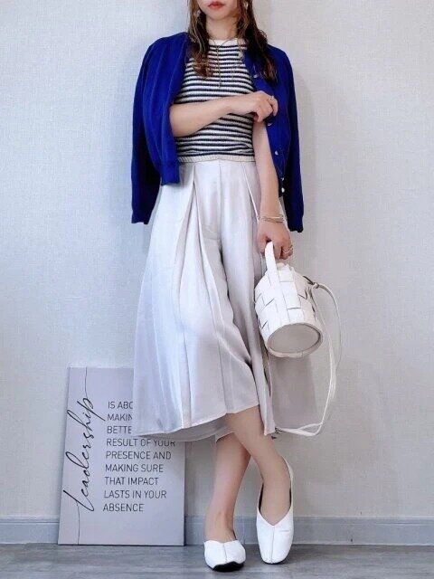 2025gu秋女性ドレープキュロッツお手本コーデ