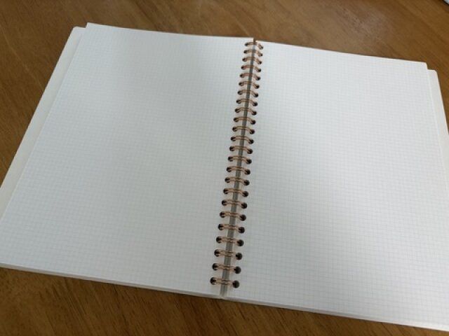 何も書かれていないノート