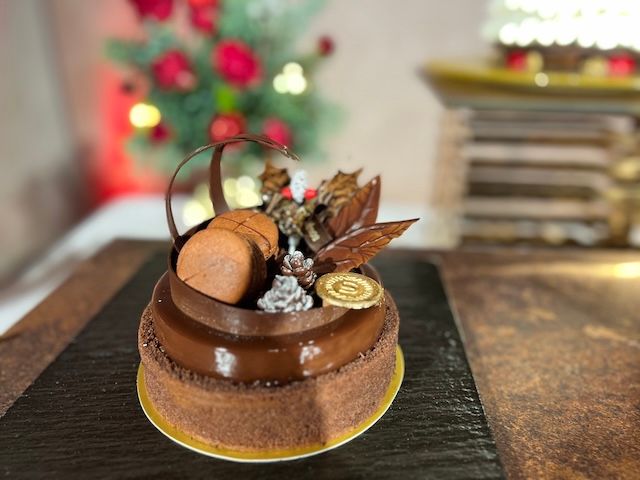 横浜ベイシェラトンの「2025クリスマスケーキ」