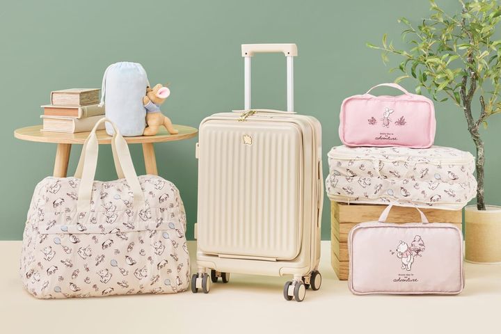 ディズニーストア「くまのプーさん」トラベルグッズコレクション「POOH TRAVEL」