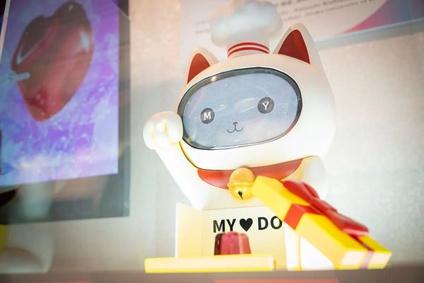 EXPO 2025 バーチャル万博で、大阪芸術大学生がパッケージを考案した未来のお菓子展示