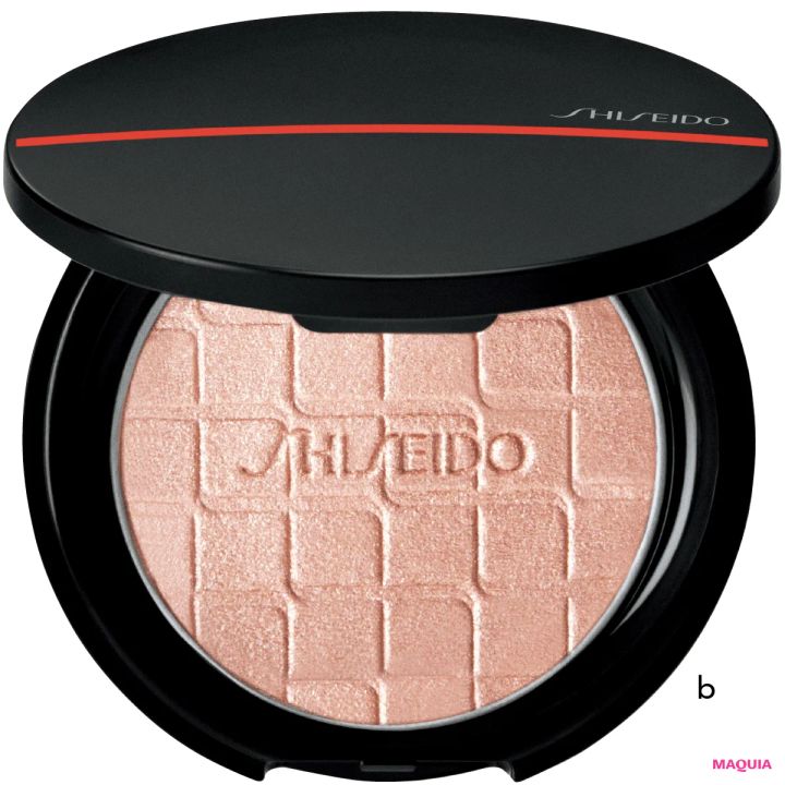鈴木えみ ベースメイク AI肌 SHISEIDO オーラデュウ プリズム イルミネーター 01