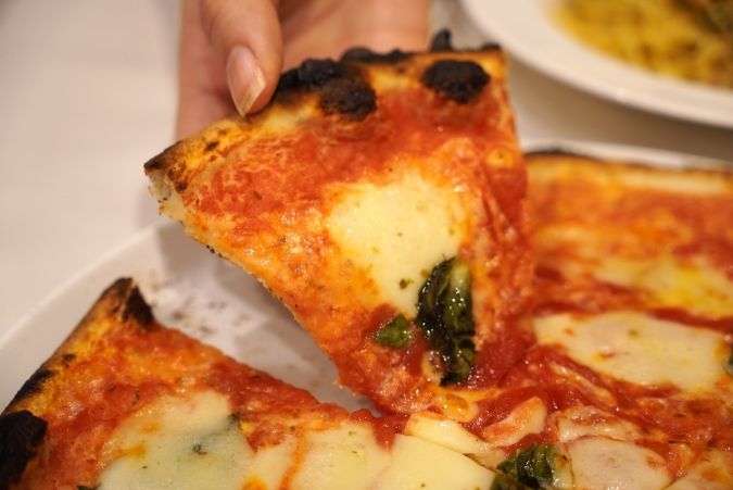 トラットリアダイエ ピザ スライス