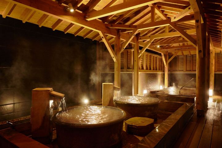 琥珀色の湯_露天風呂