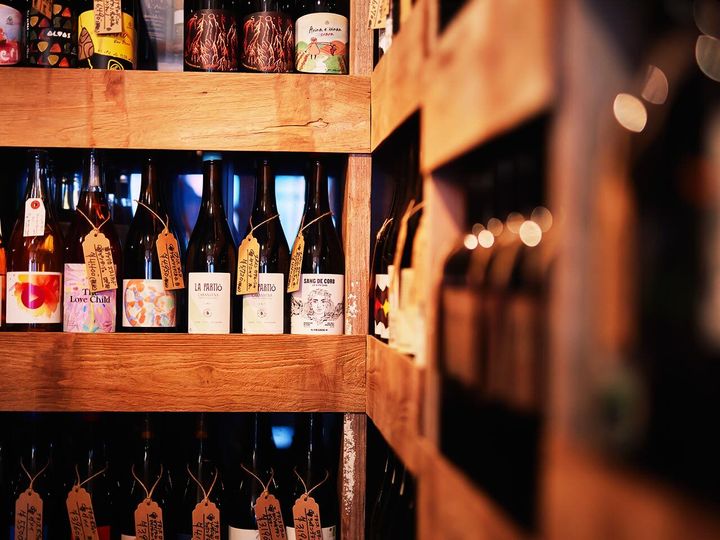 神泉『hiyori LIQUOR STORE AND BAR』のワインセラー